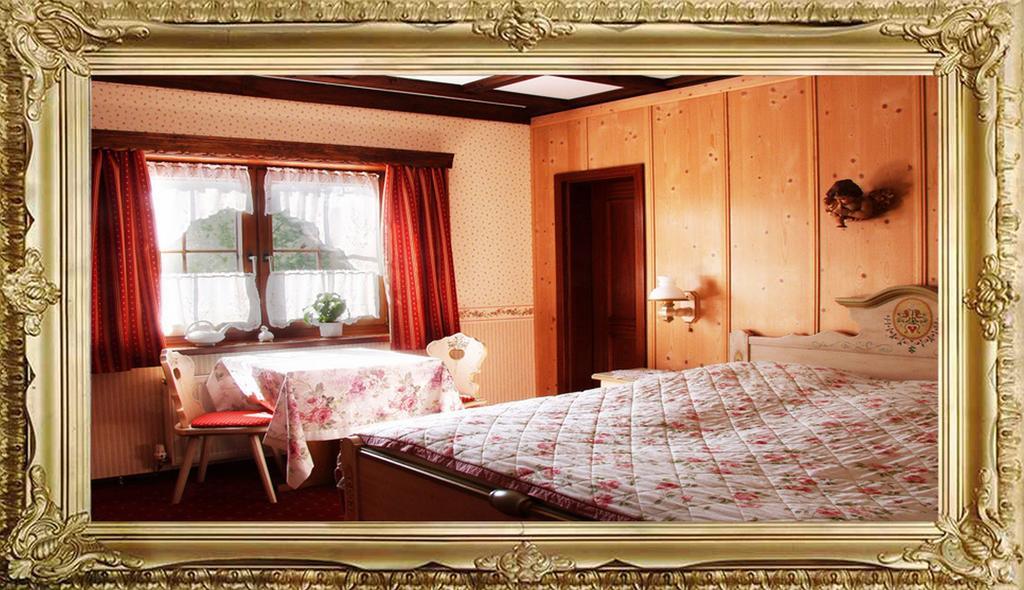 Landhaus Hotel Romantik Γκότα Δωμάτιο φωτογραφία