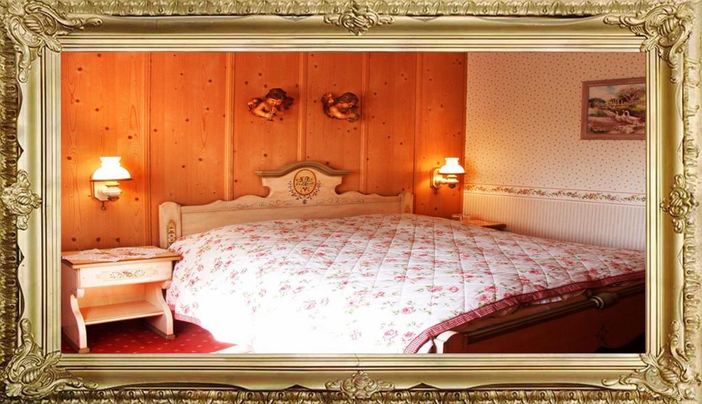 Landhaus Hotel Romantik Γκότα Εξωτερικό φωτογραφία