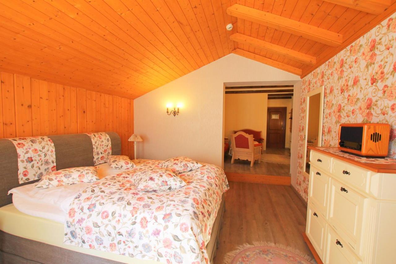 Landhaus Hotel Romantik Γκότα Εξωτερικό φωτογραφία